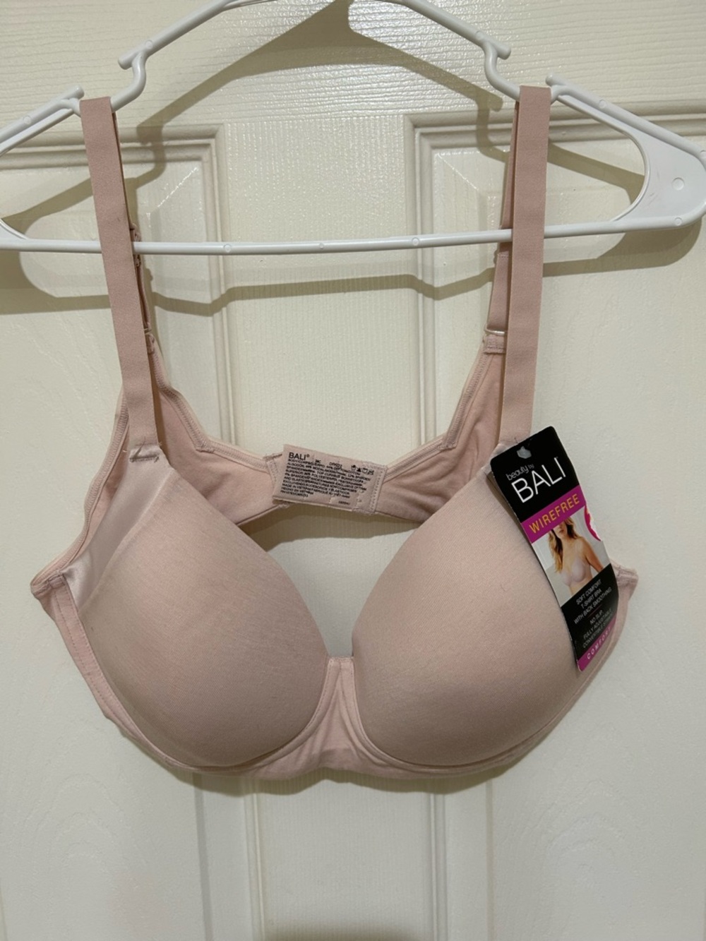 NEW- Bali Wirefree Everyday T-Shirt Bra - Nude/Blush Color